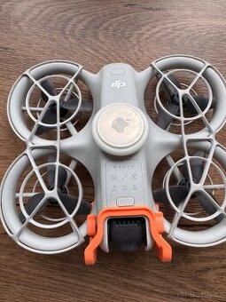 Dron DJI NEO