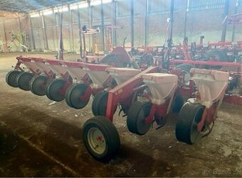 Secí stroj na kukuřici Kverneland Optima 8ř