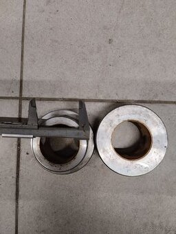 Pouzdra s uložením