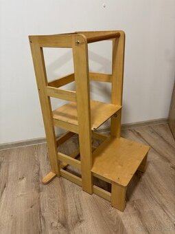 Dětská učící věž - široká a stabilní