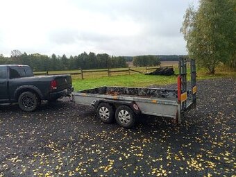 Přepravník stavebních strojů