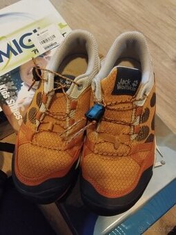 Prodám dětské botasky Jack Wolfskin