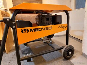 Elektrocentrála Medvěd ARCTROS 5000 B AVR