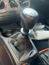 P: řadičku ABARTH