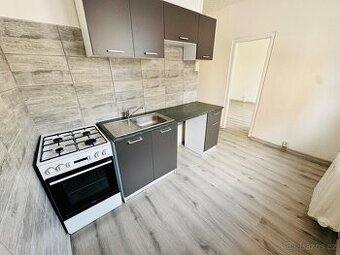 (756) Pronájem, byt 2+1, 55 m, Budovatelů 680, Chodov