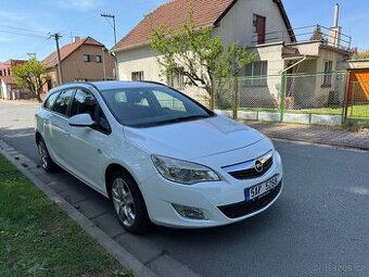Opel Astra 1.7 CDTI kombi R.v.2012
