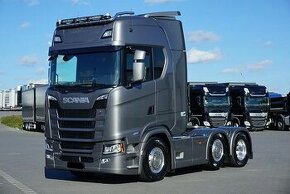 Scania S560 6x2 - tahač návěsů