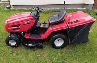 zahradní traktor MTD - rezervováno