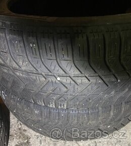 Pneu 185/60 R15 Pirelli