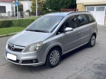 Opel Zafira B 1.9 CDTI 7.místní