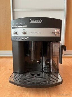 Kávovar DeLonghi Magnifica ESAM3000.B EX:1
