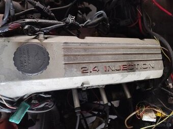 Motor Opel Omega A nebo Frontera CIH 2.4 s převodovkou