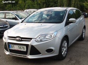 Ford Focus 1,6 16V kombi parksenzory,vyhřív sedadla,serviska