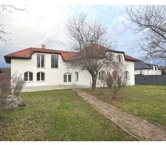 Rodinný dům se zahradou Měchenice, ID 7376e 2207