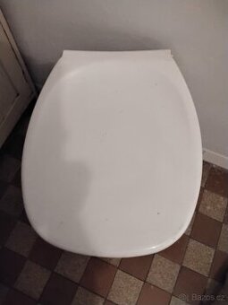 STOJÍCÍ WC "JIKA"