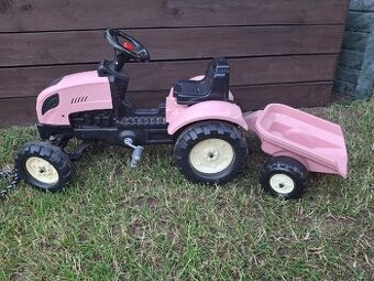 Růžový šlapací traktor s vlečkou