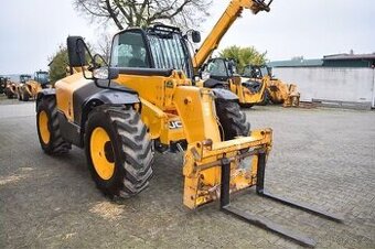 3.5t / 9.5m teleskopický manipulátor JCB