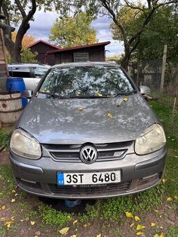 Volkswagen golf V