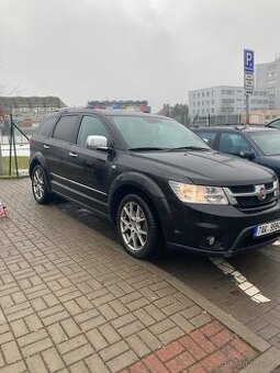 Fiat freemont 2.0 jtd 125kw 7 míst cena Dohodou