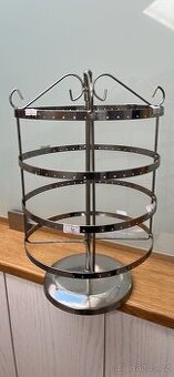 Stojan na náušnice