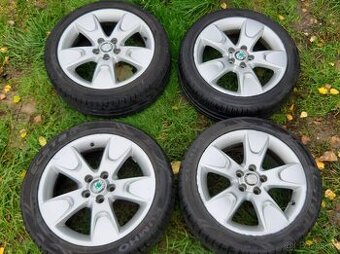 kola originál Skoda nebo taky na VW Seat Audi s pneu R16