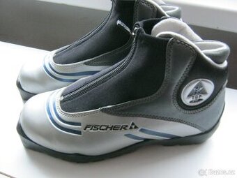 Boty na běžky FISCHER SL TOP vel.39, stélka 25,0cm SNS