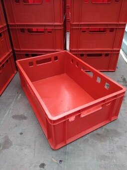 Plastové přepravky E2 červené 600x400x200