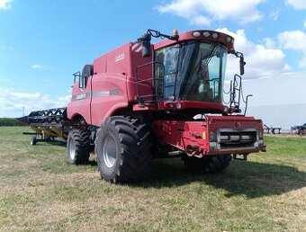 Kombajn CASE