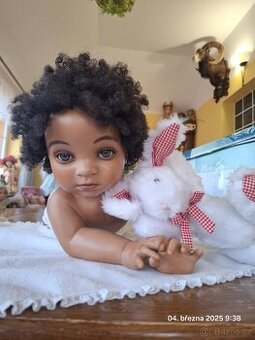 Sběratelská porcelánová panenka