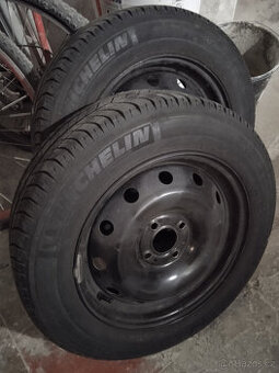 Prodám 2x kompletní kola na Dacia Logan, Renault