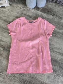 Dětské tričko vel. 146