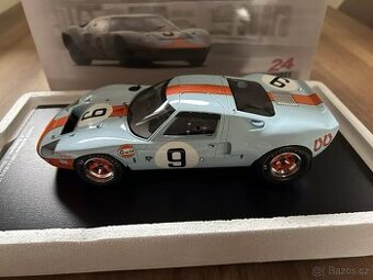 FORD GT 40 SPARK 1:18