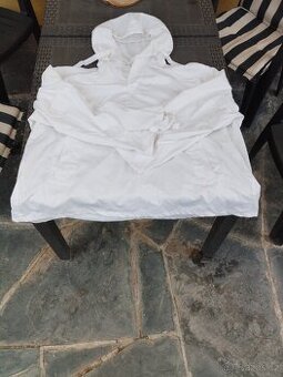 Maskovací převlek do sněhu