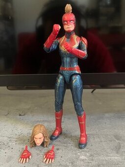 Marvel Legends Captain Marvel