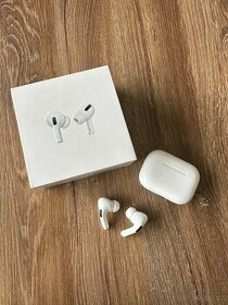 AirPods Pro (1.generace)