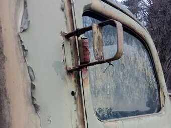 Praga V3S držáky