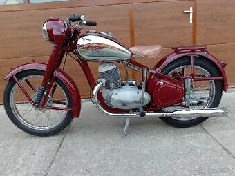 Jawa 250 Pérák