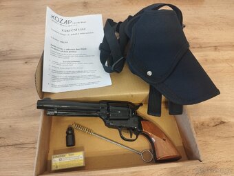 Prodám úplně nový plynový revolver BRUNI ráže 9mm.