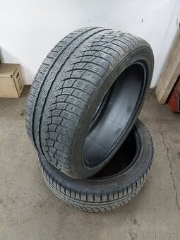 255/40 r19
