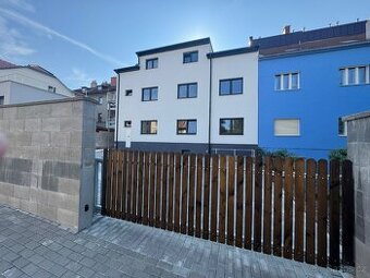 Prodej novostavby bytu 2+ KK 72 m2 s parkovacím místem Brno