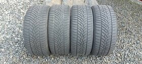Zimní pneu 235/50R17 100V Goodyear
