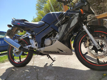 Honda CBR125R JC34