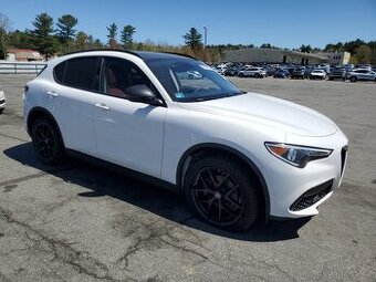 2019 Alfa Romeo Stelvio 2.0L AWD