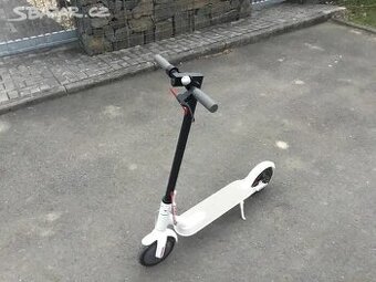 Elektrická koloběžka Xiaomi