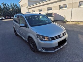 Volkswagen Touran 1,4TSI DSG 7 miestne