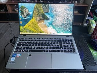 Herní notebook