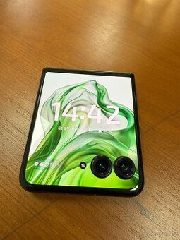 RAZR 50 Ultra záruka 12 měs.