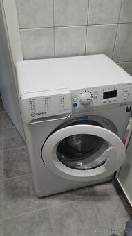 Pračka Indesit