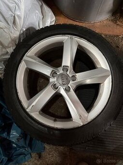 Original ALU Audi A7 se zimním pneu R18