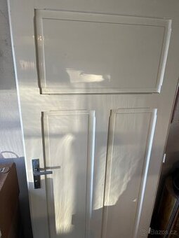 Staré dřevěné zárubně a dveře